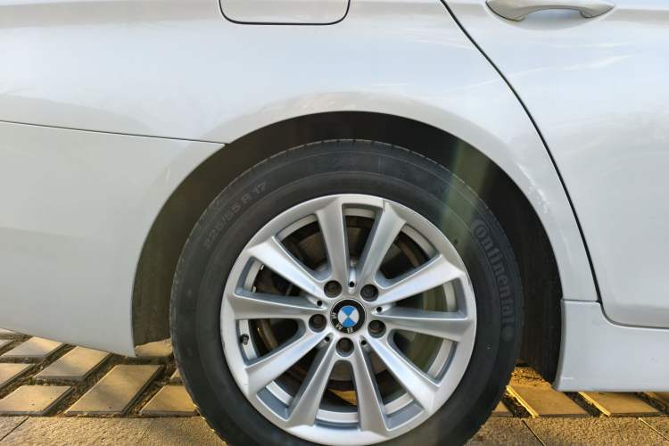 Used BMW 5 Series (Import) 2015 520i Elegant Edition