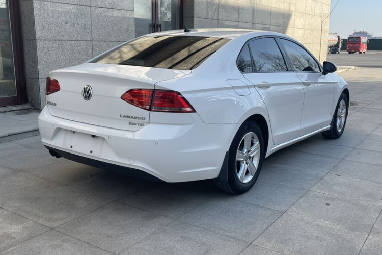 Used Volkswagen Lamando 2018 230TSI DSG Fashion Edition
