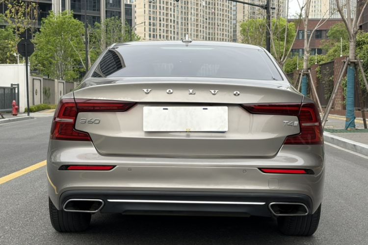 Used Volvo S60 2021 T4 Zhiyi Luxury Edition