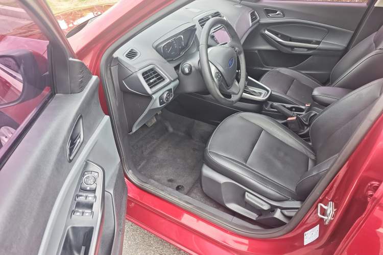 Used Ford Escort 2017 Happiness Edition 1.5L Automatic Fashion Version