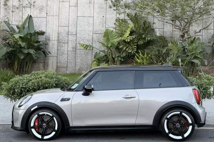 Used MINI MINI 2022 2.0T COOPER S Artist