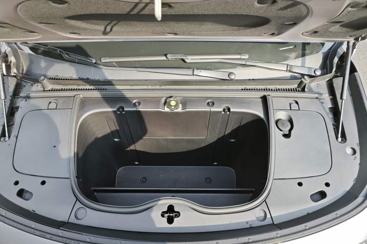 Used firefly 2025 Illuminated Edition
