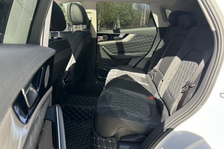 Used Hongqi HS5 2019 2.0T Smart Connect Flagship All-Wheel-Drive Version Interior 4