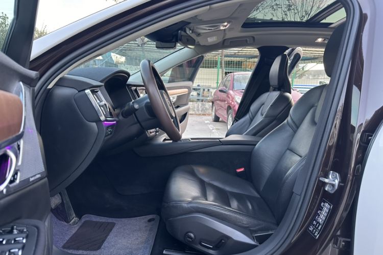 Used Volvo S90 2020 T5 Zhiyi Luxury Edition
