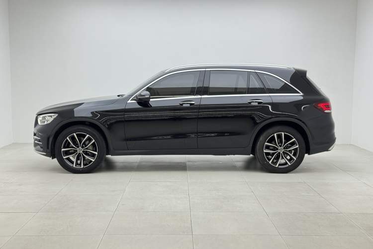 Used Mercedes-Benz GLC 2022 Second Facelift GLC 260 L 4MATIC Luxury Edition Exterior 9