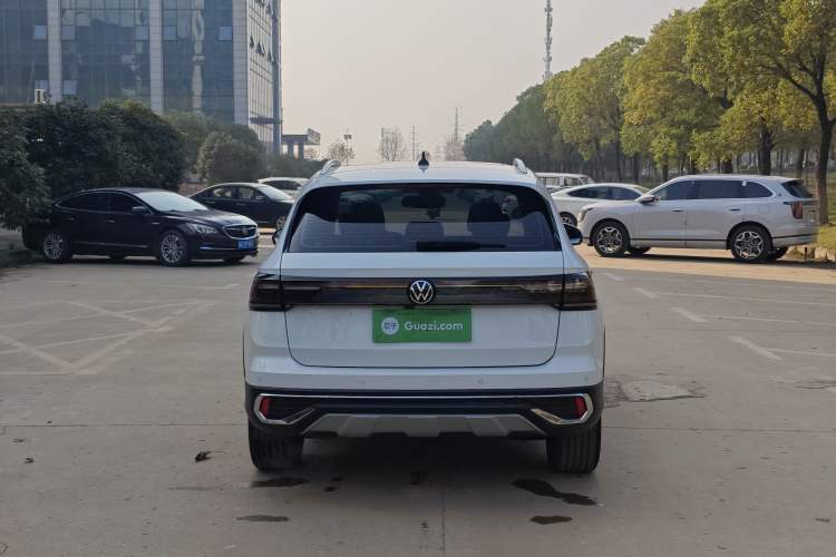 Used Volkswagen Tharu 2024 300TSI Two-Wheel-Drive Full Moon Edition
