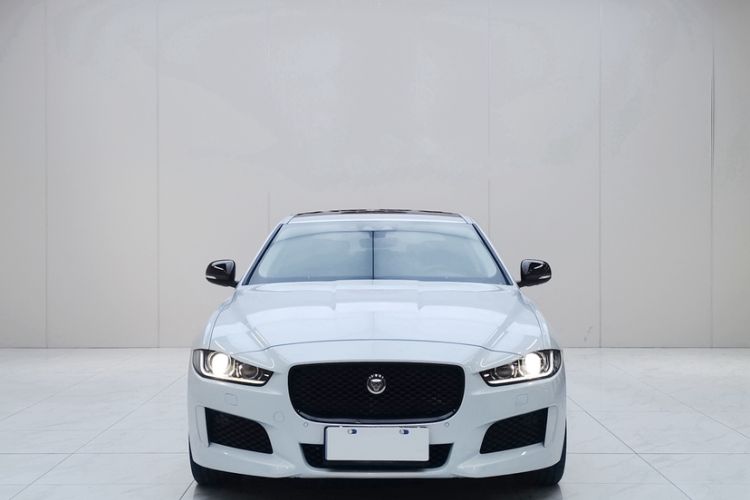 Used Jaguar XE 2018 2.0T 300 PS All-Wheel-Drive R-Sport Sport Edition