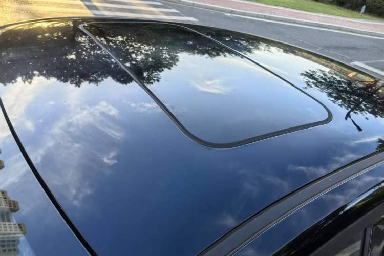 Used Changan UNI-V iDD 2024 Blue Whale Smart Electric iDD 136km ZhiKu Model