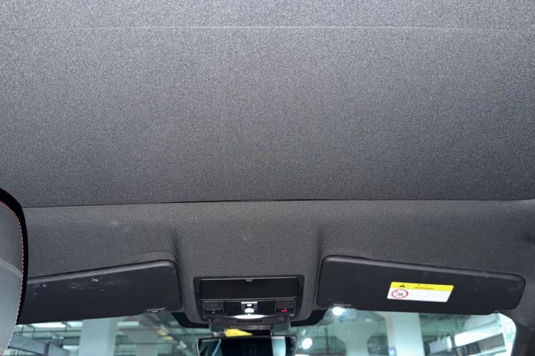 Used Land Rover Discovery Sport 2020 249 PS R-Dynamic Performance Edition Interior 2