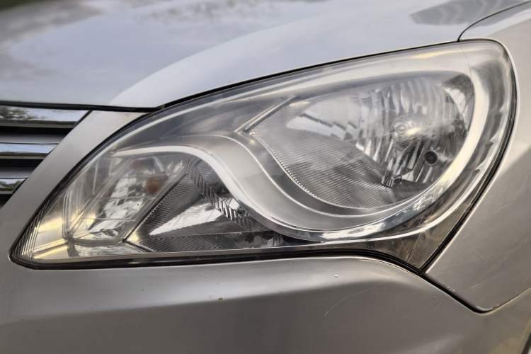 Used Hyundai Celesta 2015 1.6L Manual Comfort Model