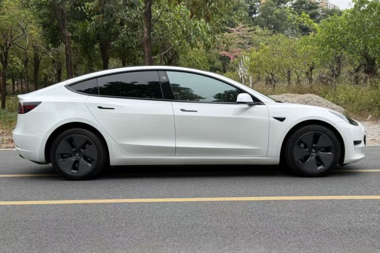 Used Tesla Model 3 2022 Rear-Wheel-Drive Version