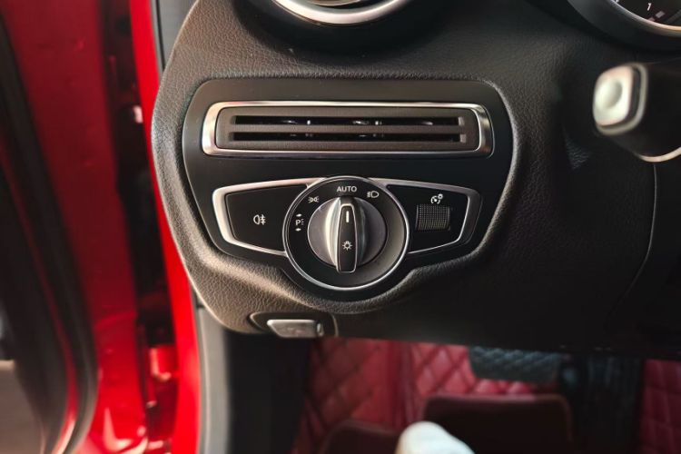 Used Mercedes-Benz C-Class 2018 C 200 L Sport Edition Interior 7