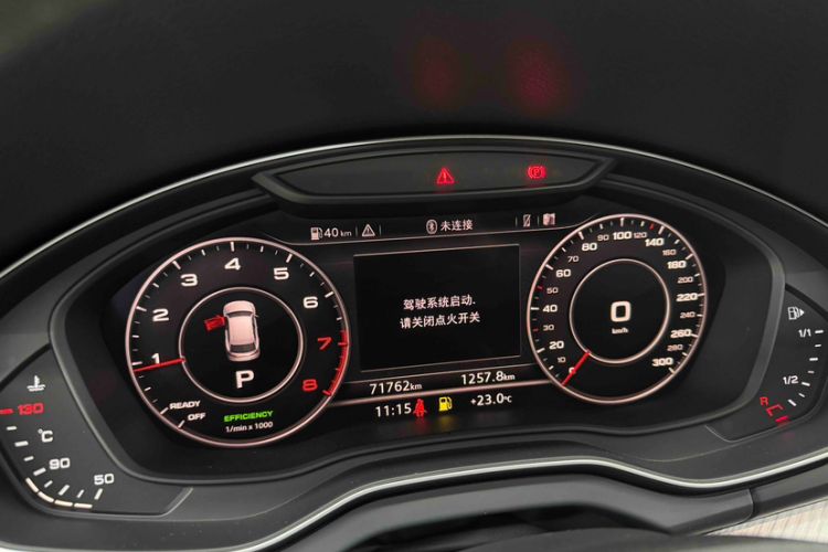 Used Audi Q5L 2018 45 TFSI Prestige Fashion Edition China V Emission Standard Odometer Close Up