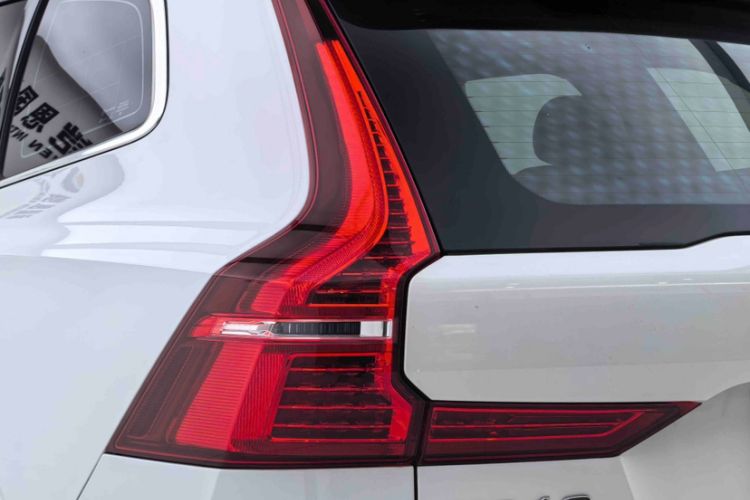 Used Volvo XC60 2021 T5 4x4 Smart Luxury Edition Exterior 11