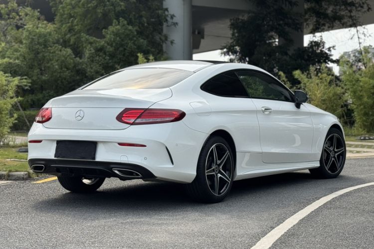 Used Mercedes-Benz C-Class 2018 C 200 Coupe Exterior 7