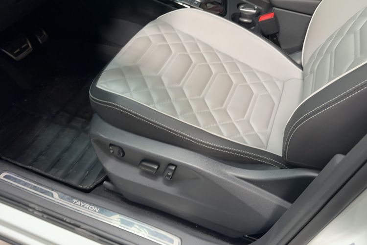 Used Volkswagen Tayron 2023 330TSI Two-Wheel-Drive Luxury Plus Advanced Version
