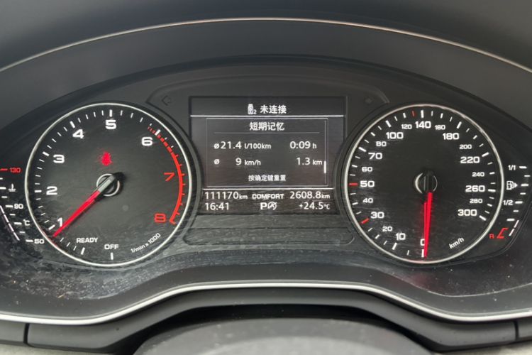 Used Audi A4L 2017 Plus 40 TFSI Ambition Model Odometer Close Up