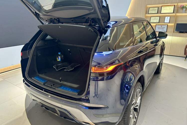 Used Land Rover Range Rover Evoque 2020 249 PS R-DYNAMIC SE Sport Technology Edition