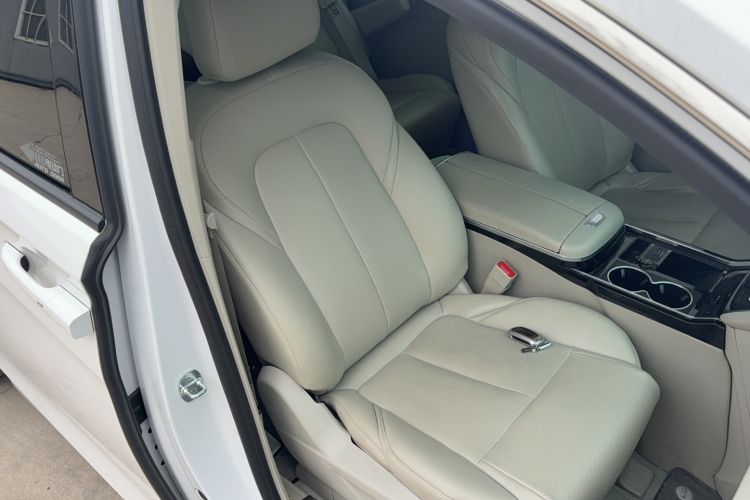 Used Buick GL8 2023 ES Lu Zun Comfort Model