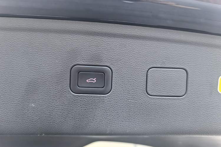 Used Hongqi HS7 2019 3.0T Automatic All-Wheel Drive Smart Connect Flagship Edition
