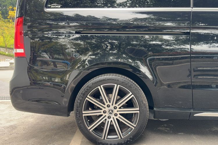 Used Mercedes-Benz V-Class 2021 V 260 L Long-wheelbase Luxury Edition