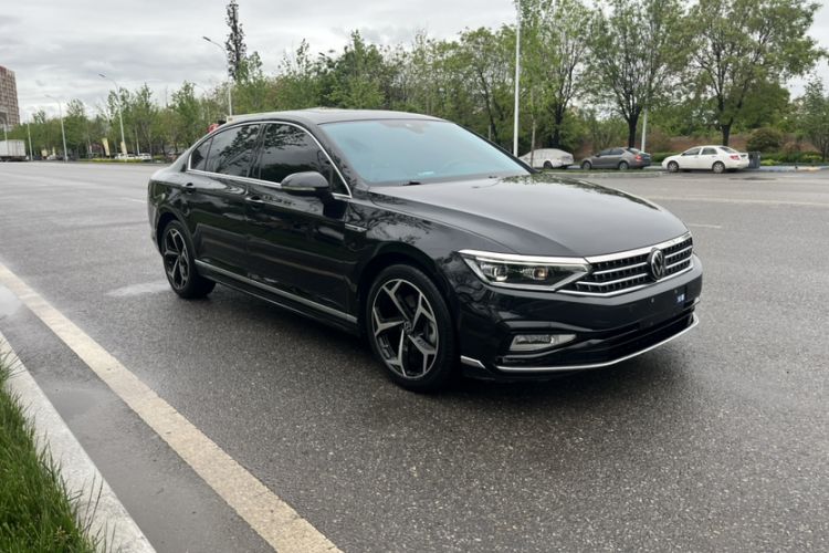 Used Volkswagen Magotan 2023 2 Million Units Commemorative Edition 330TSI DSG Luxury Version