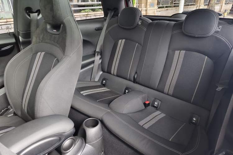 Used MINI MINI 2018 1.5T COOPER Racing Driver