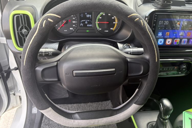 Used Roewe Clever 2021 302 km New Four-Seater Super-Efficient Version