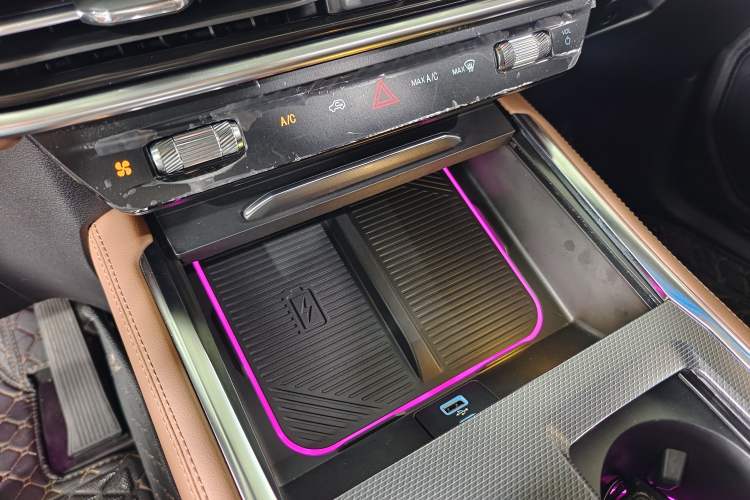 Used Ford Explorer 2023 EcoBoost 285 Four-Wheel Drive Titanium Edition 7-Seater