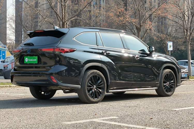 Used Toyota Highlander 2023 2.5L Smart Electric Hybrid Dual-Engine 4x4 Knight Edition 7 Seats
