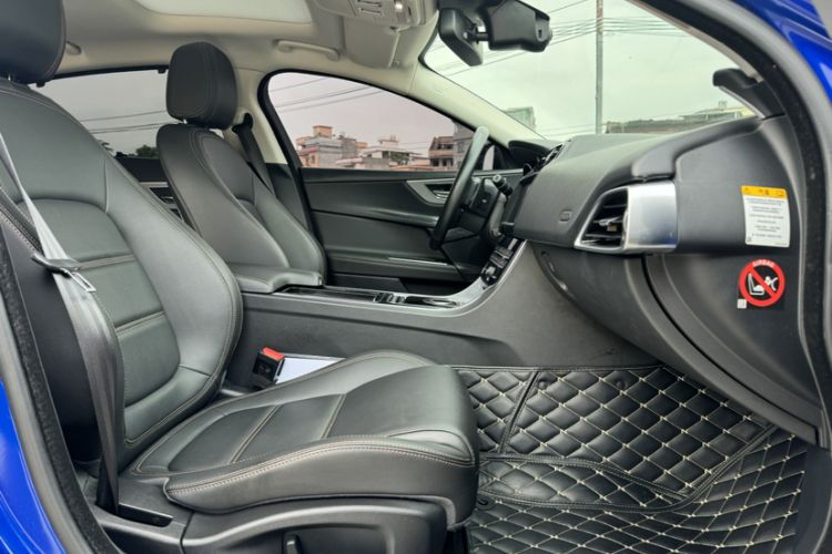 Used Jaguar XEL 2019 2.0T 200 PS Luxury Edition Interior 6