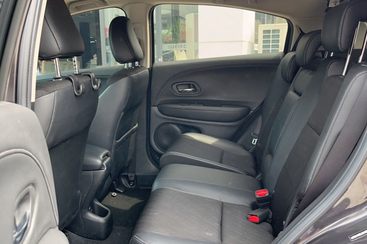 Used Honda Vezel 2019 1.5L CVT Luxury Model China VI Interior 2