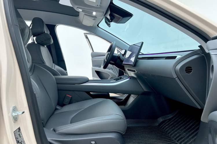 Used XPeng MONA M03 2024 620 with Ultra-Long Range
