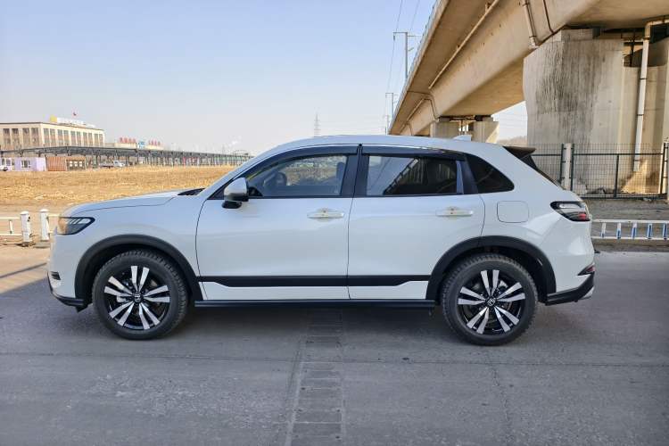 Used Honda HR-V 2023 240TURBO Trendy Edition Exterior 4