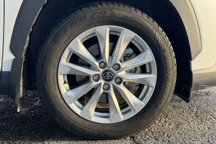 Used Toyota Corolla Cross 2024 2.0L Smart Electric Hybrid Dual-Engine Pioneer Edition