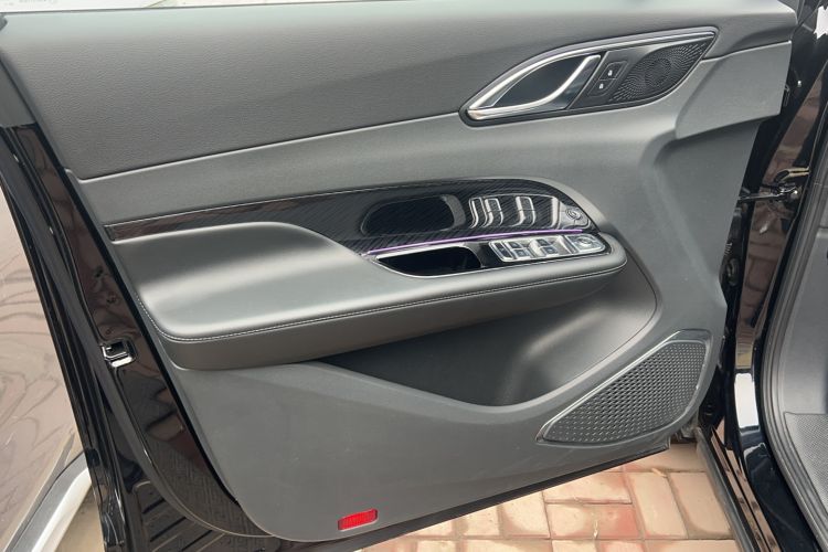 Used Hongqi HS3 PHEV 2024 PHEV 115km Jingwei Edition Interior 3