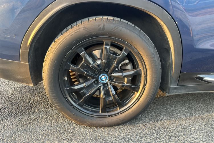 Used BMW iX3 2021 Updated Leading Edition
