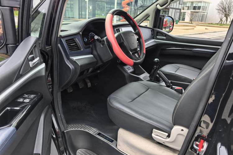 Used FORTHING Lingzhi 2022 M5L 1.6L Utility Model 7 Seats