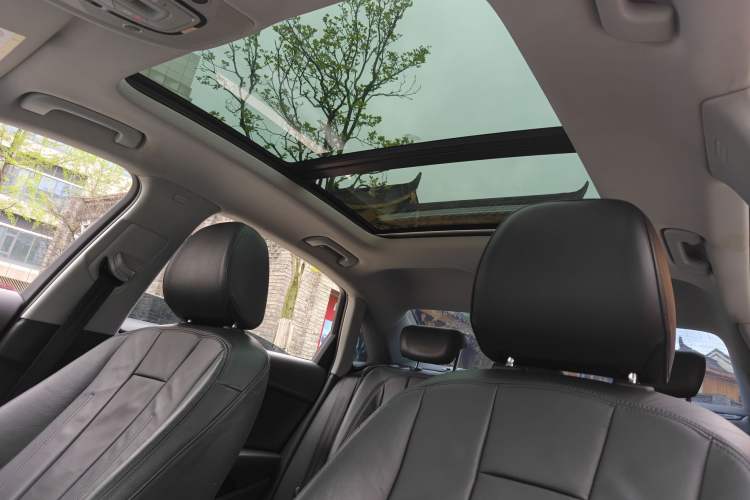 Used Audi A4L 2017 Plus 40 TFSI Fashion Model Interior 3