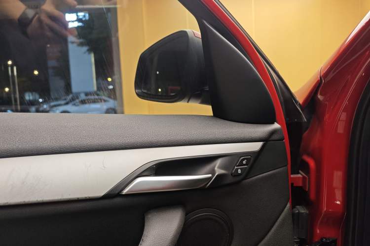 Used BMW X1 2018 sDrive18Li Fashion Model Interior 5