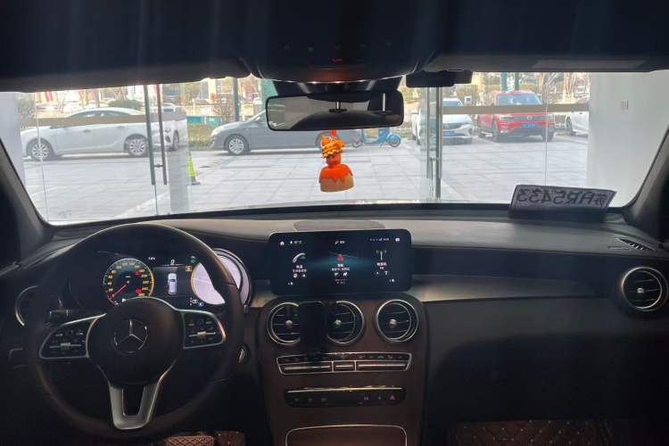 Used Mercedes-Benz GLC 2020 Facelift GLC 300 L 4MATIC Dynamic Edition