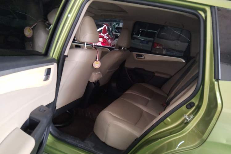 Used Honda Jade 2013 1.8L CVT Luxury Edition 5 seats