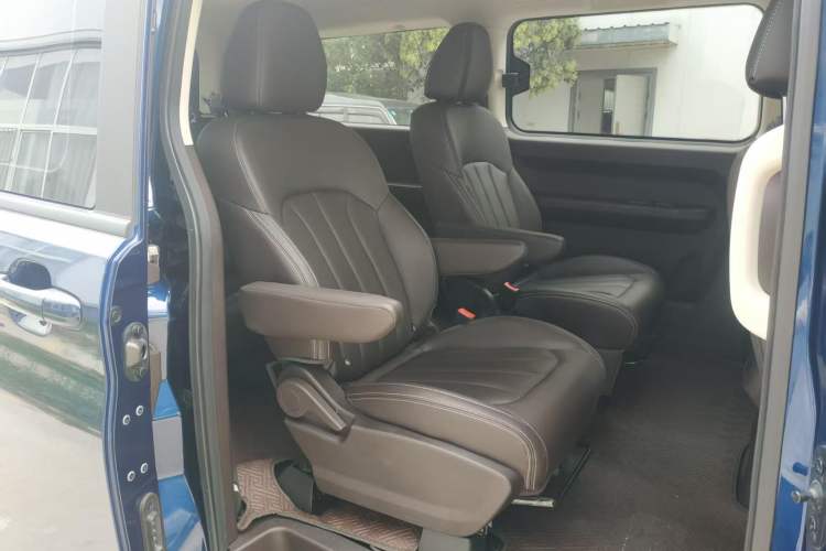 Used BAW Ruisheng Ace M7 2023 2.0L Long-wheelbase Business Version 7 Seats
