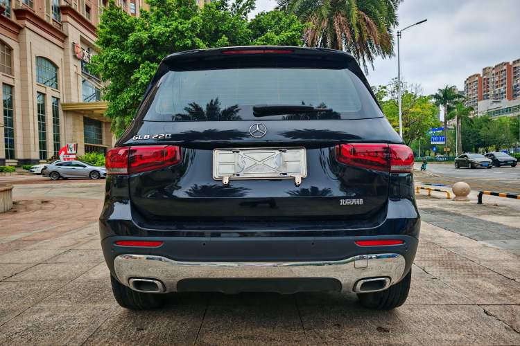 Used Mercedes-Benz GLB 2023 GLB 220 Fashion Model Exterior 5