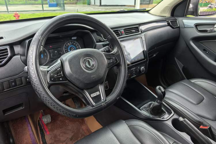 Used Dongfeng Fengon 580 2021 Revised ☆ Star Edition 1.8L Manual Elite Version Steering Wheel