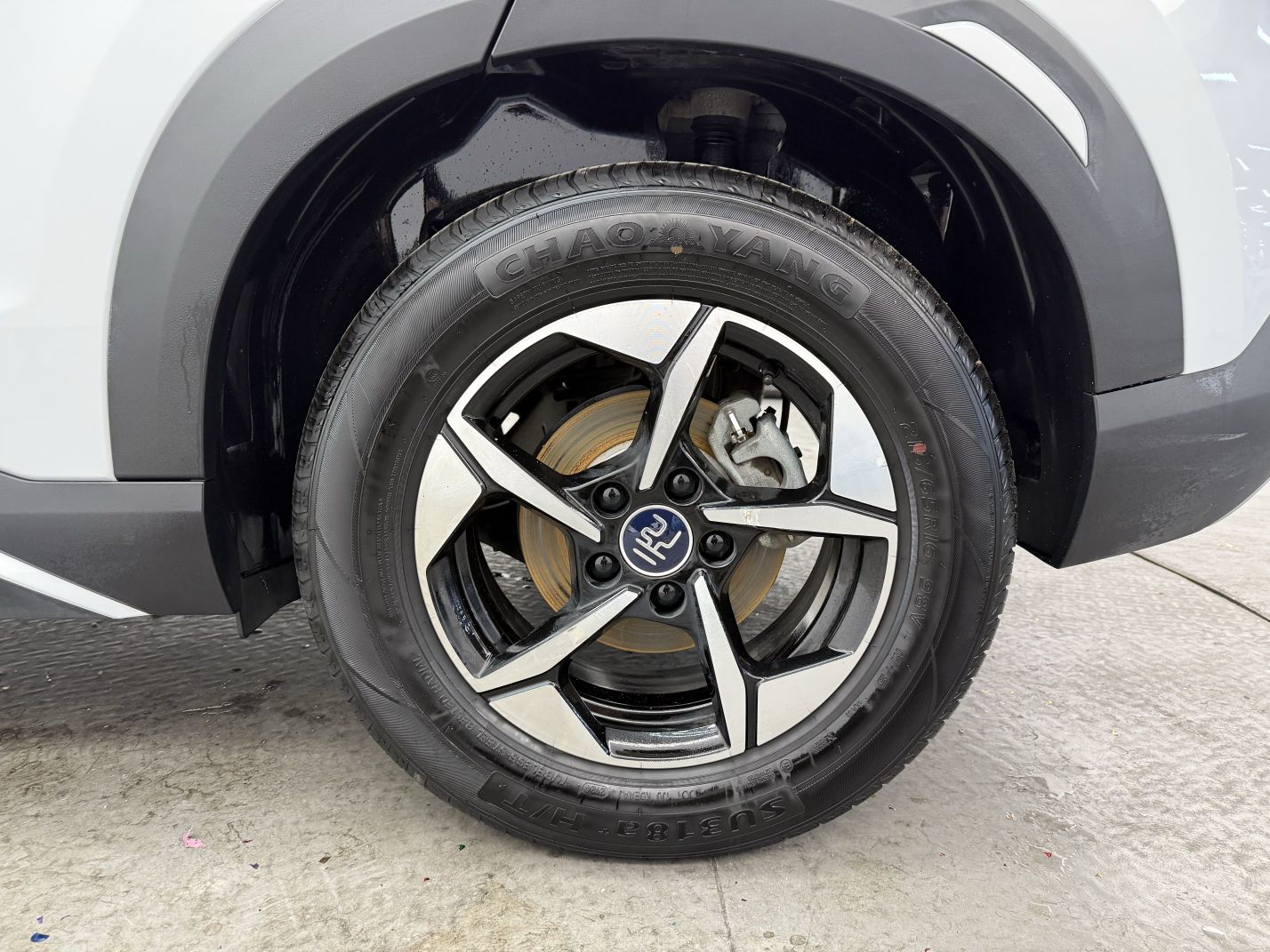 BYD Yuan UP 2024 401KM Leading Edition — снимка 13