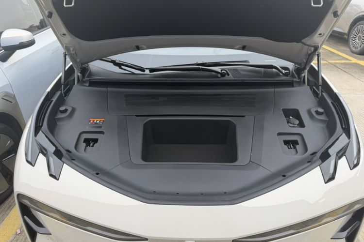 Used Zeekr X 2025 5-Seater Long-Range Version Interior 9