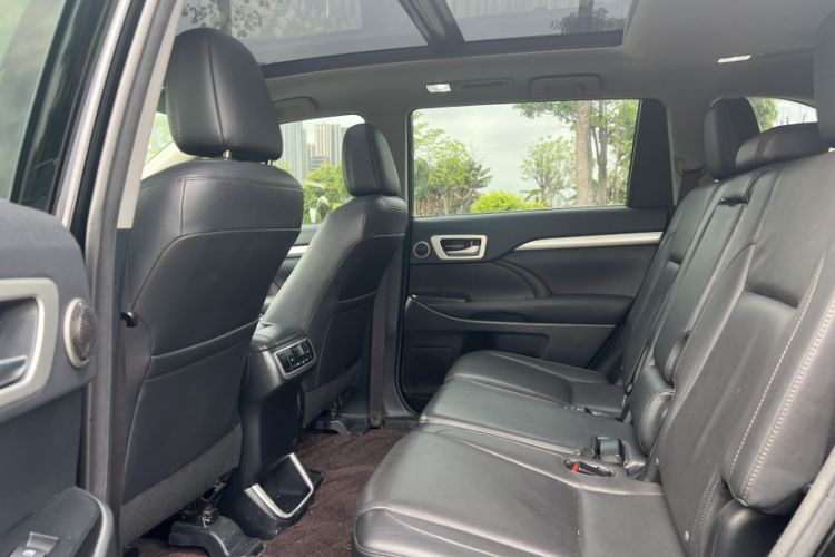 Used Toyota Highlander 2017 2.0T Four-Wheel Drive Luxury Edition 7 Seats
