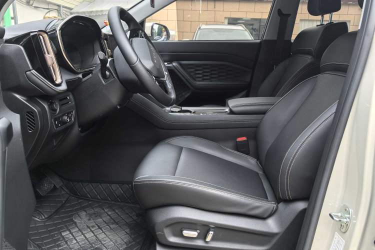 Used Wuling Xingyun 2023 2.0L DHT Flagship Edition
