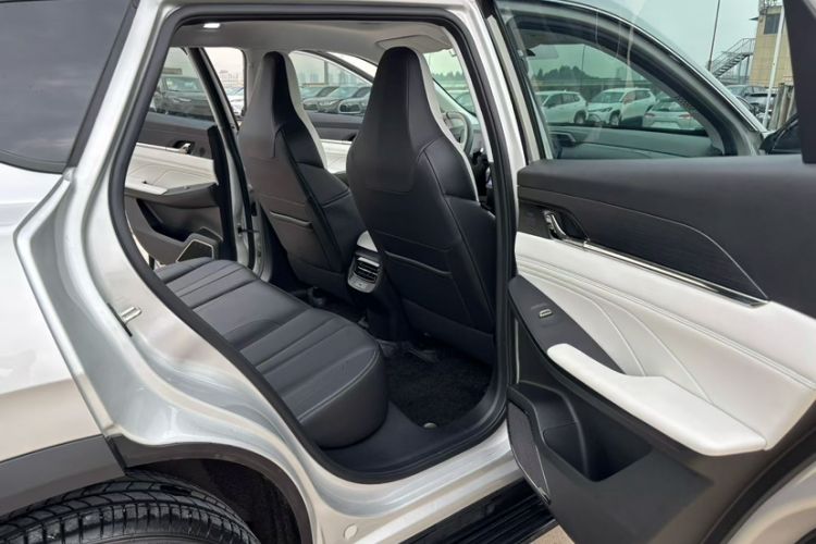 Used Dongfeng Aeolus L7 New Energy 2024 518 Pro Interior 1